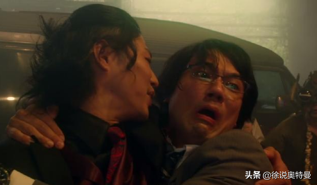 能够被伽古拉捏屁股的人，都不是一般人，泽塔奥特曼：晚节不保