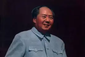 这26个人扮演过毛主席，谁最像？李讷见到古月就哭，唐国强最神似图片
