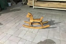 给侄女做木马玩具，媳妇感觉不可思议图片