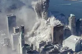 二战时的911事件:大厦被轰炸机撞穿，原因竟是飞行员的一时大意图片