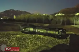 照亮城市的一束光——纳丽德T10L白激光手电测评图片