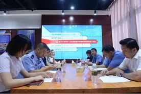 龙华区检察院与区纪委监委、区公安分局、区法院、区金融办等召开“防控洗钱犯罪 优化营商环境”座谈交流会图片