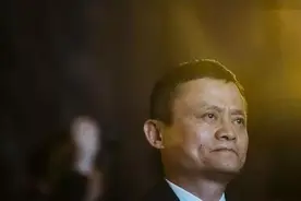 先后拒绝马云邀请，王健林800万年薪，今他的百万员工遍布各地图片