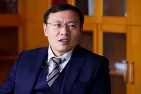 不享受6年免检，买7座车都是冤大头？“三胎”提案都来了图片