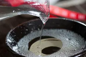 超市里这3种便宜白酒，外包装简陋无人问津，却是真正的纯粮食酒图片