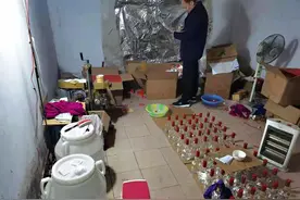 重庆渝北警方破获特大制售假冒名酒案 涉案金额近500万元图片