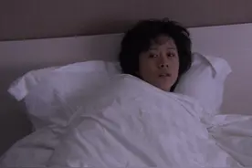 《双面胶》原著“给儿媳洗内衣裤”的亚平妈：她的自虐，是快乐的图片