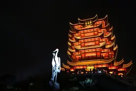 所见·所思 | 夜游黄鹤楼，看今朝黄鹤来时图片