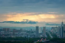 坐着火车游中国之义乌图片