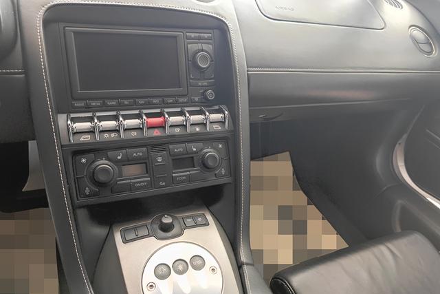 9年的兰博基尼盖拉多卖家说精品，客户心存侥幸是捡漏还是踩坑？