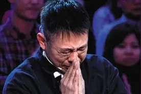 李连杰拍戏从四米摔下，而后大小便失禁，差点就要了命图片