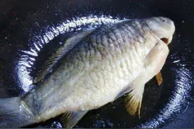 怎么煎鱼不粘锅、不破皮？牢记2个小技巧，鱼煎好特别完整，实用图片