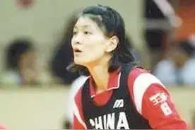 女排选手王怡：比赛前飞往美国，郎平失望宣布：被国家队永久除名图片