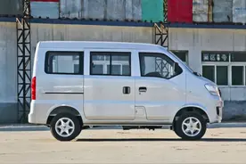 面包车拉人也罚，拉货也罚！车主不禁反问：那面包车还能拉啥？图片