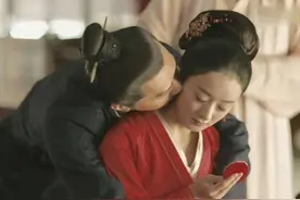 赵丽颖和冯绍峰婚后，夫妻资产优化升级，他们的婚姻不只是爱情图片