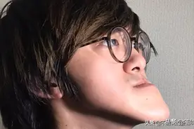 自称真人版“城之内”没人信，直到他晒出下巴，网友：又长又尖图片