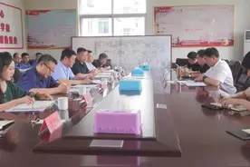 阜蒙县代县长包峰到县住建局调研图片