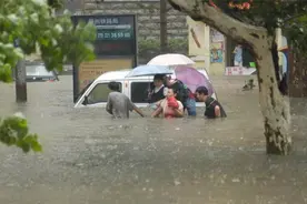 “水和方便面真的不用再捐了”说明了什么？为什么救灾以泡面居多图片