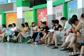 宋清辉：资本“一窝蜂”涌入教培行业 最终或会带来“一地鸡毛”图片