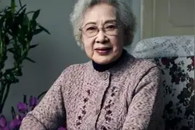 96岁老艺术家秦怡，坦言与女儿关系不好，今将捐毕生财富图片