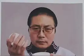 河南省2021年美术联考真题，那眼神似乎在问我，要复读吗？图片