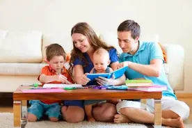 宝宝有这5个“坏习惯”，其实是变聪明的表现，盲目阻止＝坑娃图片