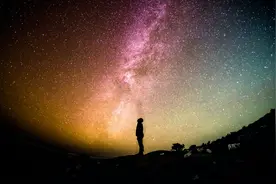 能量既不能凭空创造，也不能消失，那宇宙大爆炸的能量从何而来？图片