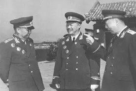 她是开国上将刘亚楼的混血妻子，丈夫去世后独自生活54年，今健在图片