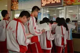 衡水中学毕业生吐槽学校不像学校像监狱，学生身心备受摧残图片