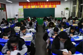 高中生晚自习被“取消”，家长有话说，真相到底如何？图片