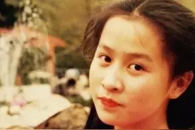 痴情影帝梁朝伟，为何放弃挚爱张曼玉，迎娶“深陷丑闻”的刘嘉玲图片