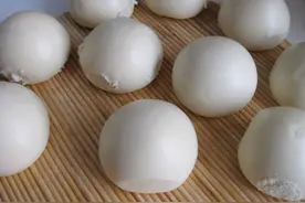保存馒头，学会这3个方法，不发霉不干硬，放2个月和刚蒸的一样图片
