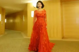 因为家里太穷，卖过口香糖，凭借努力封影后图片