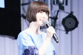 御宅族福音！花泽香菜最受欢迎3首歌，简直就是被天使吻过的嗓子！