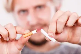 为了肺部健康：吸烟者，戒不掉烟，这3个时间段也不要吸烟图片