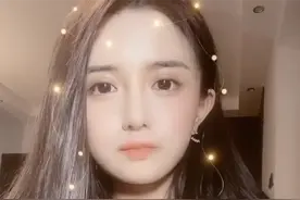 古阿扎COS不知火舞，服装布料节约，轻歌曼舞尽可能展示身材优势图片