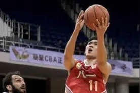 他曾经是中国男篮的希望，因私自与车模交往，最终被国家队除名图片