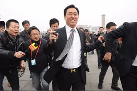恒大球迷信用卡犹在，恒大足球老板可安好？图片