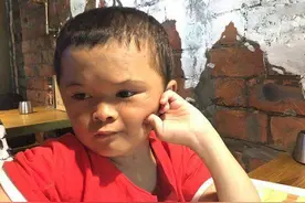 因“小马云”头衔走红，失去价值后被送回农村，范小勤现状如何？图片