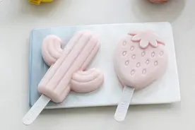 夏天从来不给孩子买雪糕，家里有酸奶和水果就能做，健康无添加图片