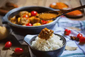 独自吃饭VS与人共餐，你的食量有什么变化？日本科学家做了一个实验图片