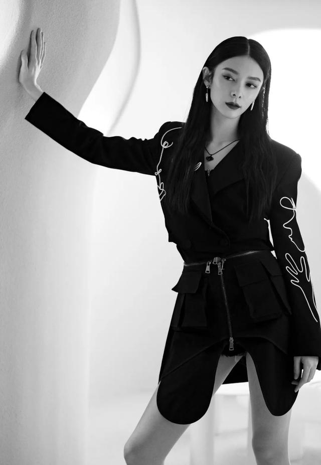 原来拥有这件单品就能实现程潇和傅菁的飒