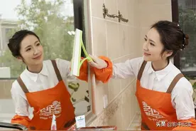 2016年一中国妇女被骗到美国当保姆，却被迫学狗爬行，受尽折磨图片