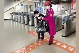 老年人出行更方便！武汉地铁推出多项暖心服务图片