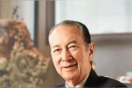 赌坛神童的故事，一代澳门赌王何鸿燊去世图片
