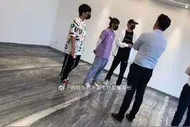 王思聪带女友看400平豪宅，均价6万比别墅贵，网友：不懂杭州楼盘图片