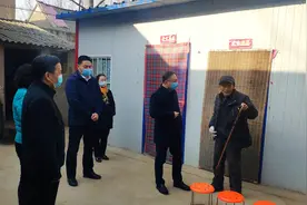 郑州市生态环境局党组书记、局长王春晓带队走访慰问对口帮扶贫困村并看望局驻村队员图片