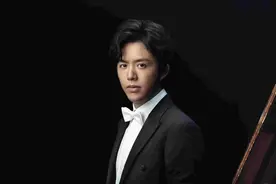 从李云迪翻车事件如何看全屋家具定制品牌明星代言？图片