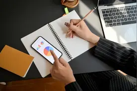 我在互联网大厂写周报：想起就头皮发麻图片