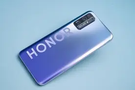 荣耀30简评：综合实力强，颜值也很高图片